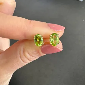 9ct Yellow Gold Oval Peridot Stud Earrings