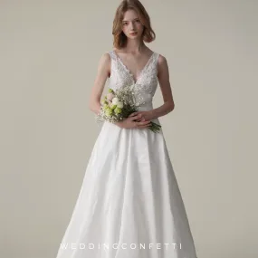 The Sapphire Wedding Bridal Sleeveless Gown